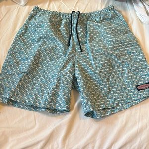 Men’s vintage vineyard vines size large swimsuit